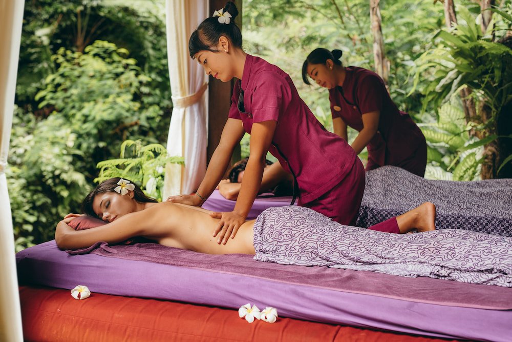 Balinese Harmony: A Traditional Massage for Wellness and Serenity 