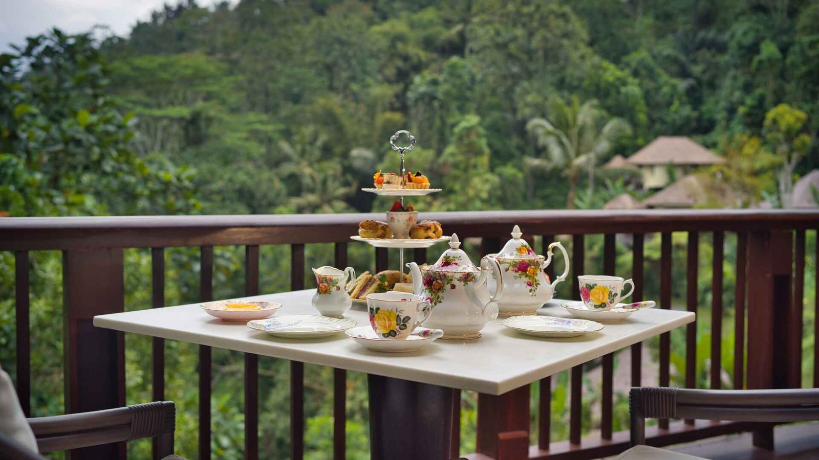 Afternoon high tea in the heart of the jungle